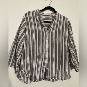 Eden & Olivia blouse size Large